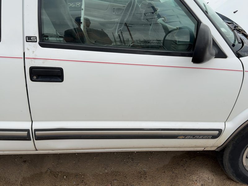 1998-2005 Blazer S10/jimmy S15 Front Door RH