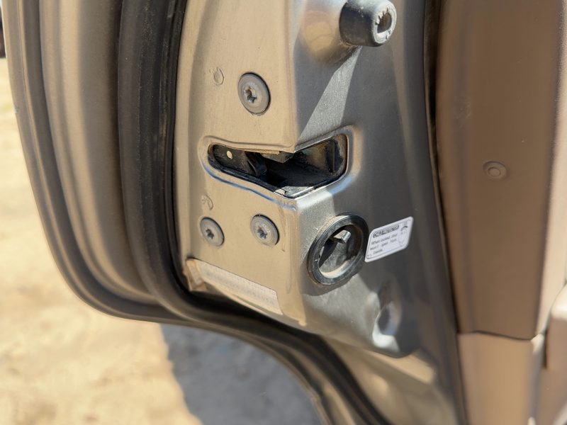 1997-2001 Toyota Camry Rear Door Latch LH