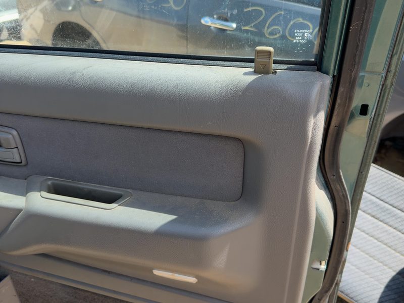 1995 Isuzu Rodeo Front Door Trim Panel RH