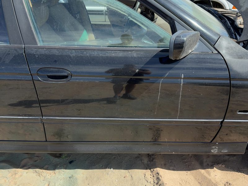 1997-2003 BMW 530i Front Door RH