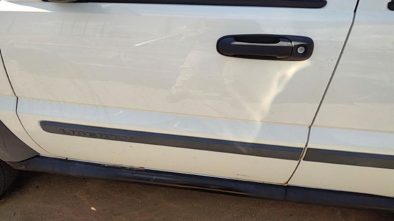 2002-2007 Jeep Liberty Front Door LH