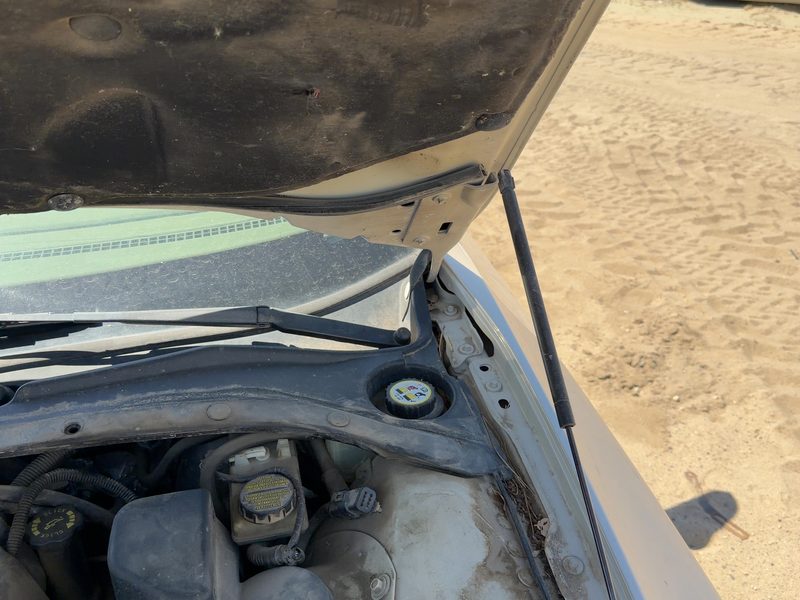 2000-2006 Lincoln LS Hood Hinge RH