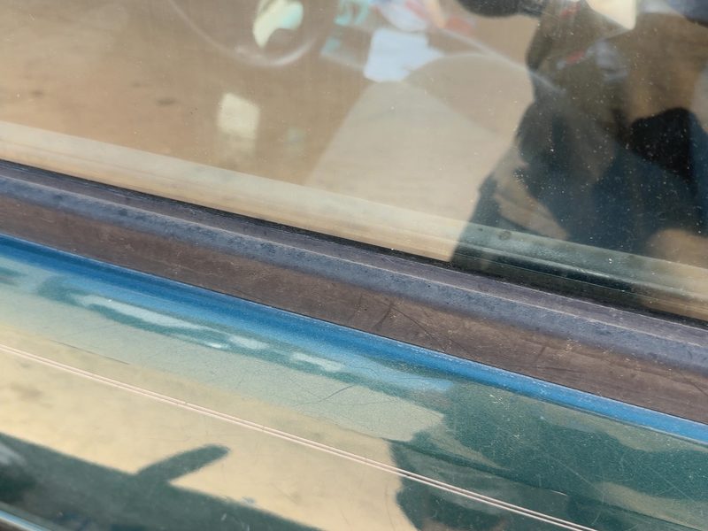 1995 Isuzu Rodeo Front Door Moulding LH