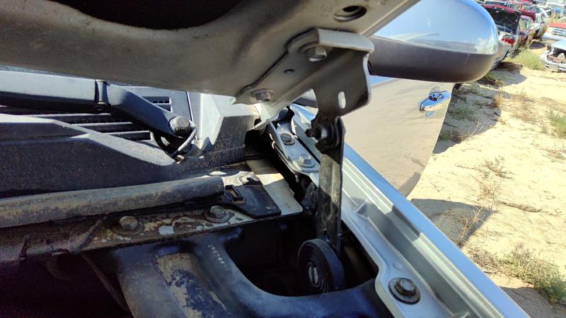 2007-2014 Chevrolet Tahoe Hood Hinge LH