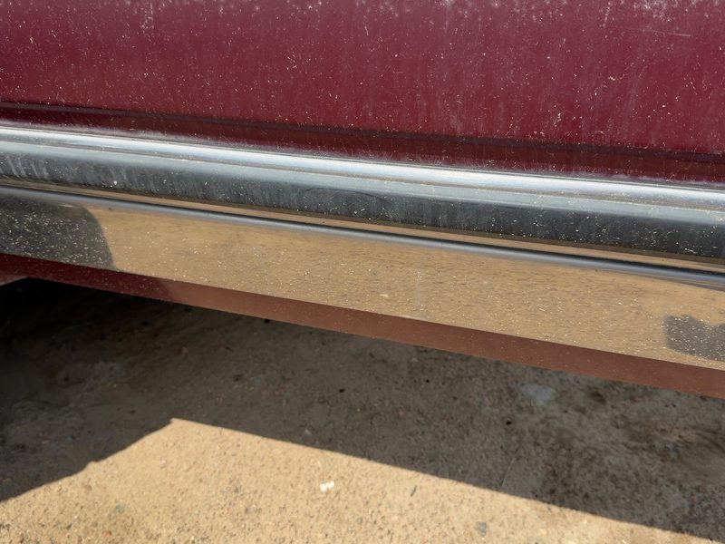 1986 Buick Park Avenue (80&up) Front Door Moulding LH