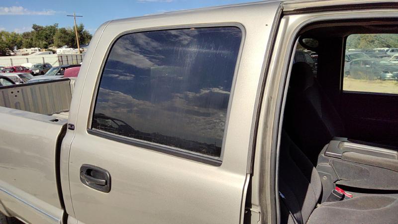 2000-2007 GMC Sierra 2500 Pickup Rear Door RH