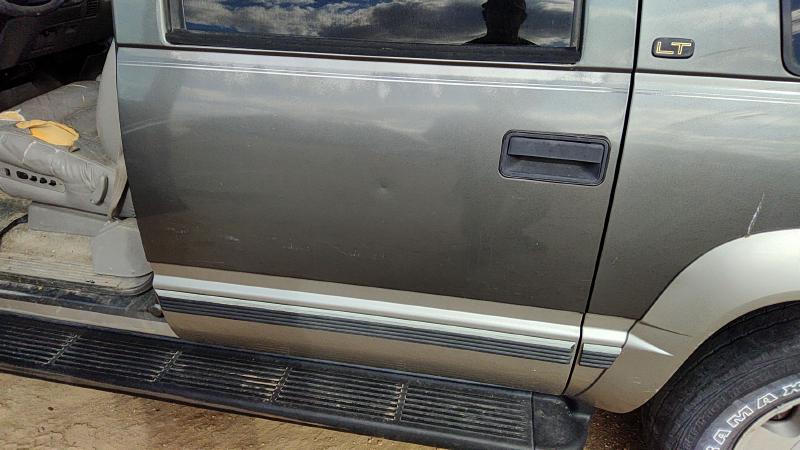 1992-2000 Chevy/gmc Suburban 1500 Series Rear Door LH