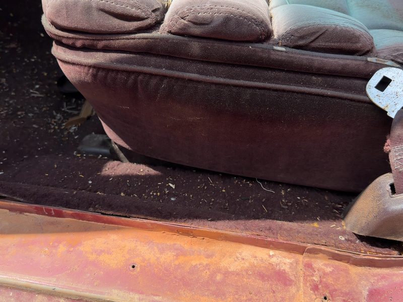 1986 Buick Park Avenue (80&up) Seat Track LH