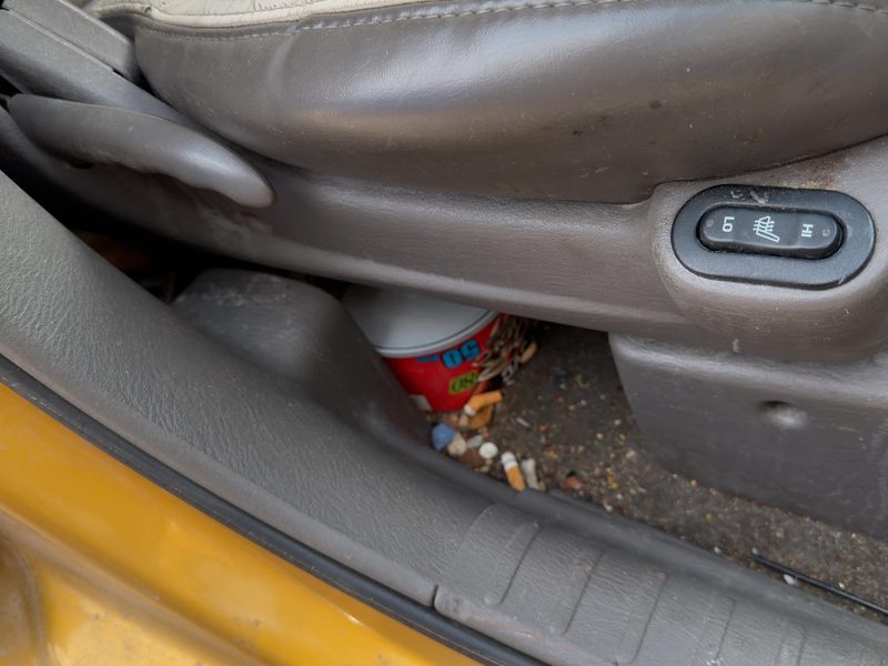 2002 Pt Cruiser Seat Track RH