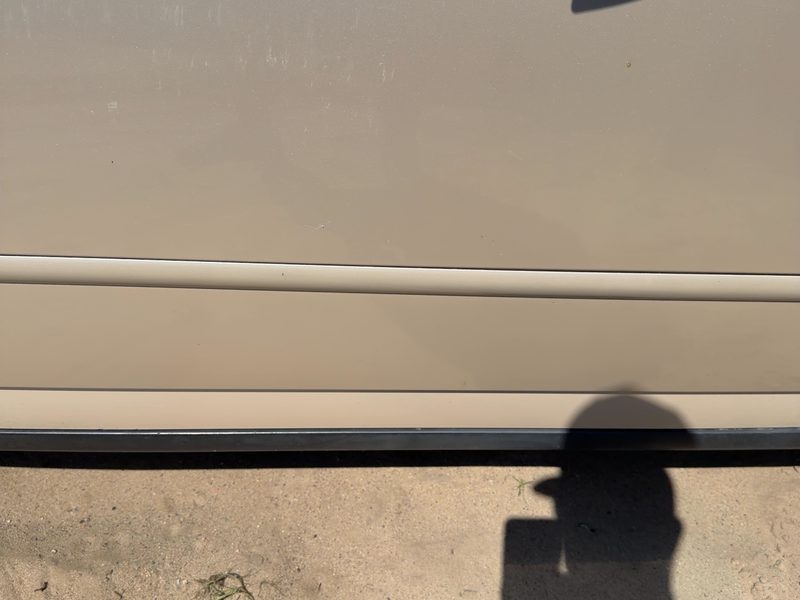 2000-2006 Lincoln LS Front Door Moulding RH