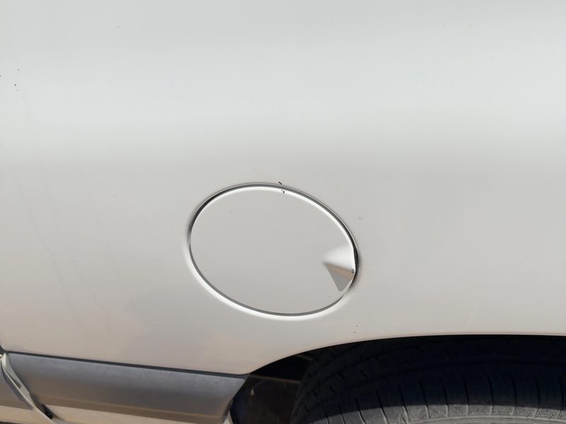 1996-2000 Chrysler Town & Country Fuel Tank Door