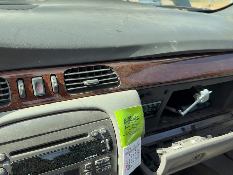 2001-2004 Cadillac Seville Dash Panel