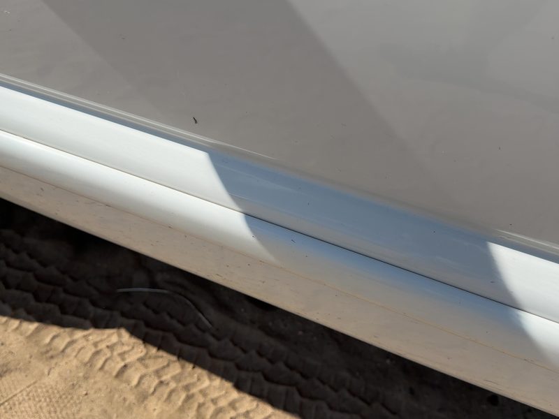 2002-2005 Blazer S10/jimmy S15 Front Door Moulding LH