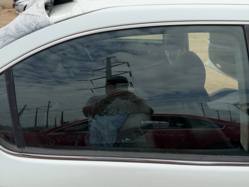2000-2004 Infiniti I30 Rear Door Glass/Window RH