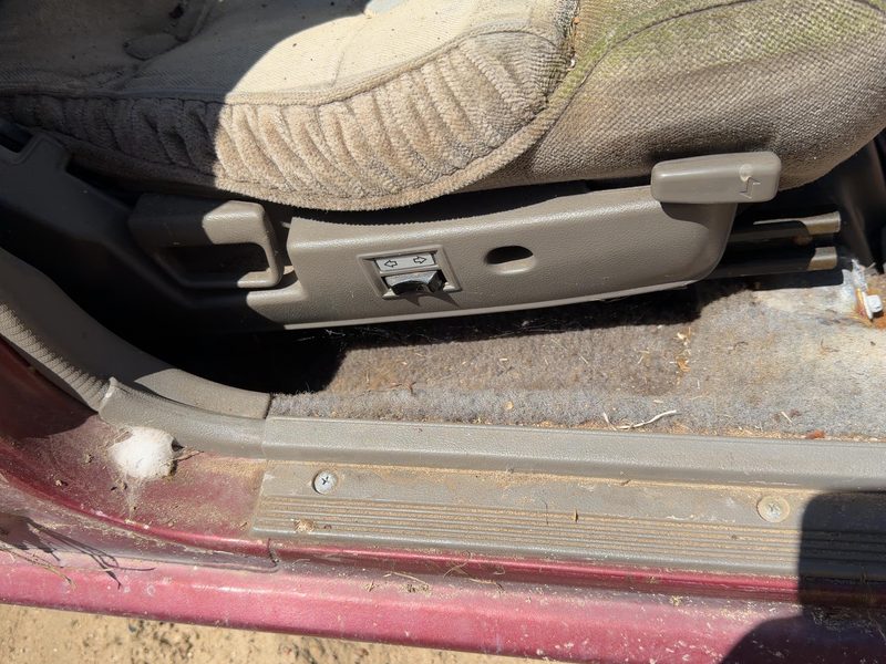 1987 Nissan Maxima Seat Track RH