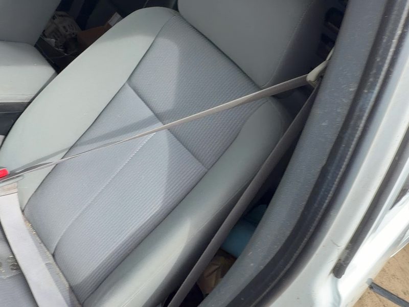 2005-2011 Dodge Dakota (mid-size) Front Seat Belt LH