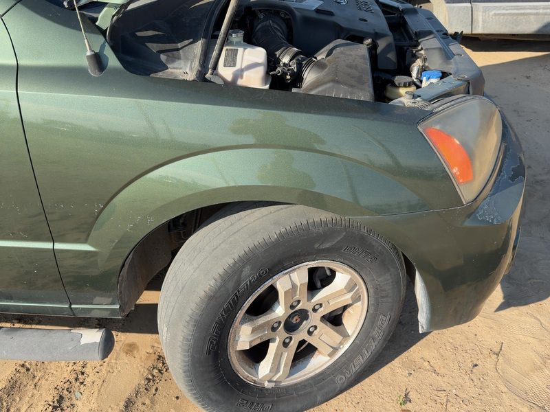 2003-2009 Kia Sorento Fender RH