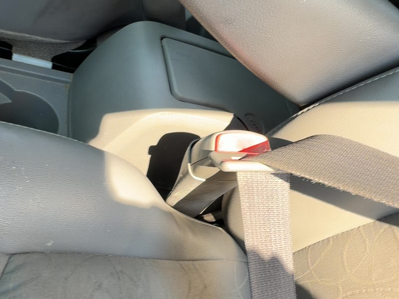 2004-2005 Saturn Vue Front Seat Belt LH