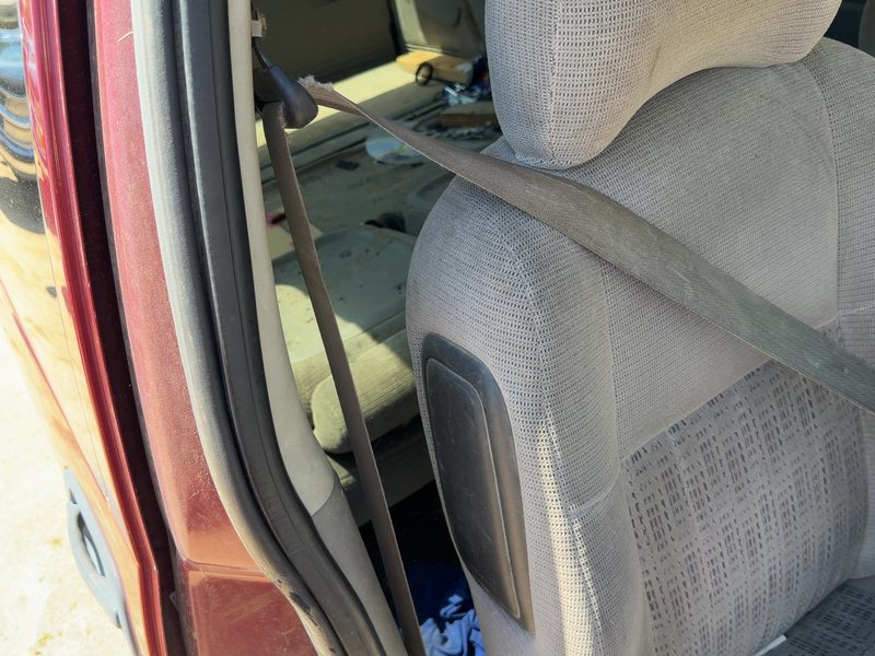 2002-2004 Chevrolet Venture Front Seat Belt RH