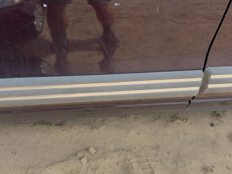 1994 Oldsmobile Eighty-eight (80 & Up) Front Door Moulding LH