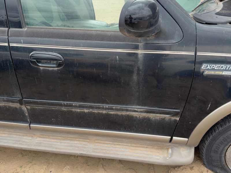 1997-2002 Ford Expedition Front Door RH