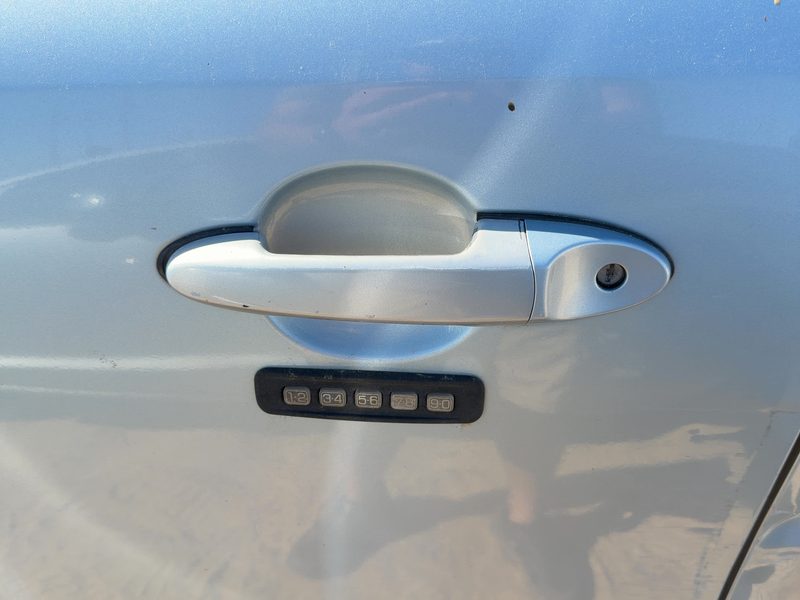 2008-2012 Mercury Mariner Outside Door Handle LH