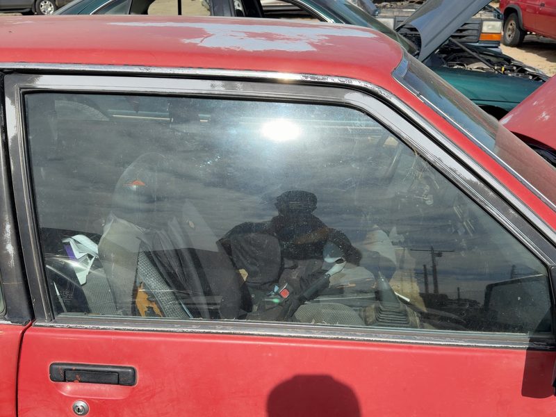 1987-1988 Toyota FX (includes Fx16) Front Door Glass/Window RH