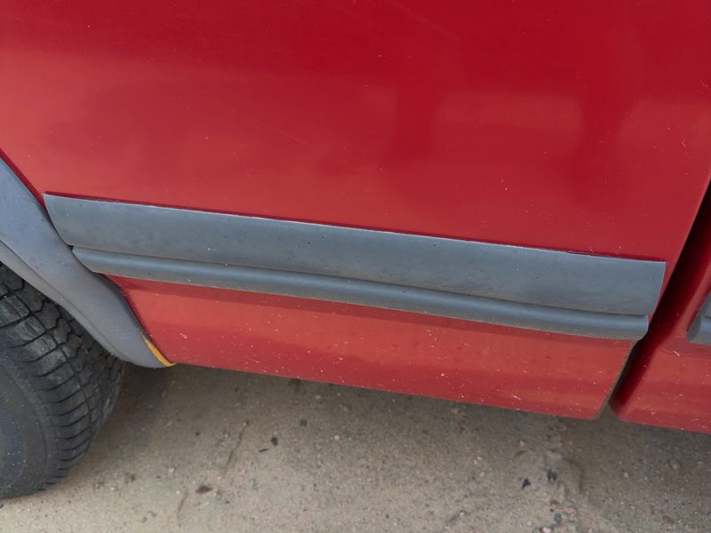 1991 Dodge Dakota (mid-size) Quarter Panel Moulding RH