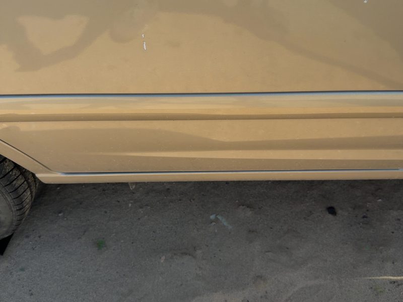 2001-2003 Hyundai Elantra Rear Door Moulding RH