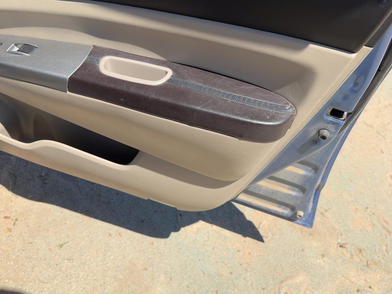 2004-2005 Toyota Prius Front Door Trim Panel RH