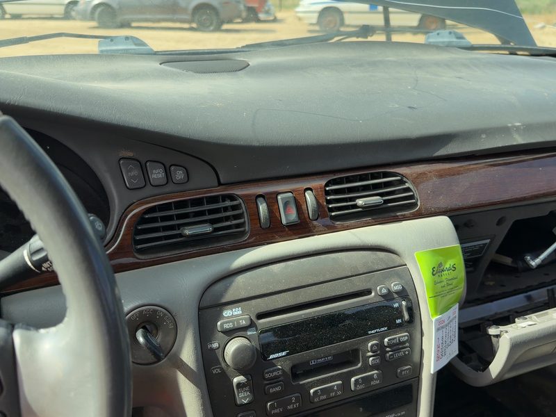 2001-2004 Cadillac Seville Dash Panel