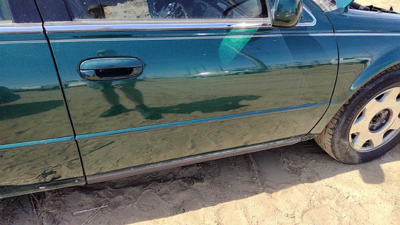 1998-2004 Cadillac Seville Front Door RH