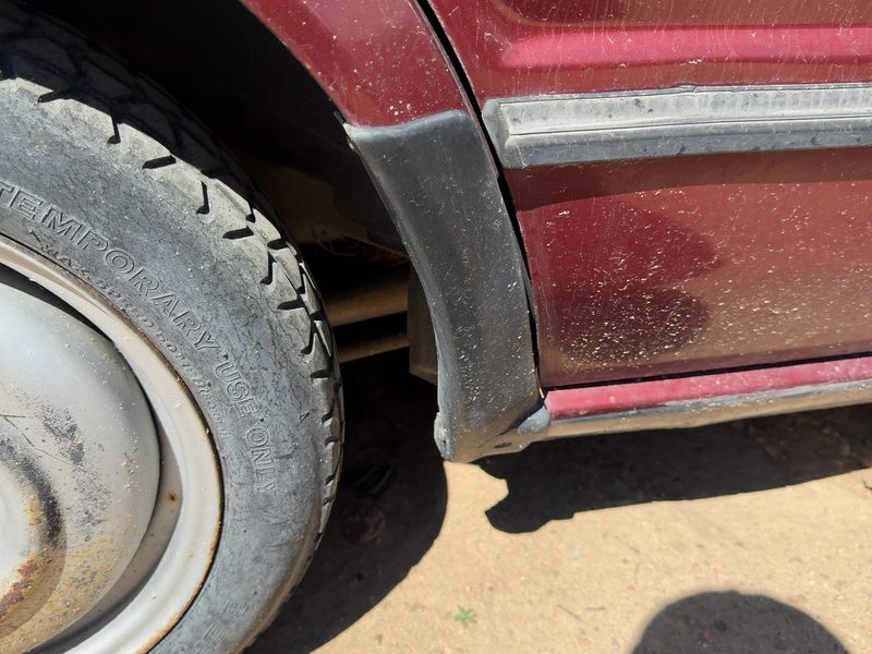 1987 Nissan Maxima Quarter Panel Moulding RH