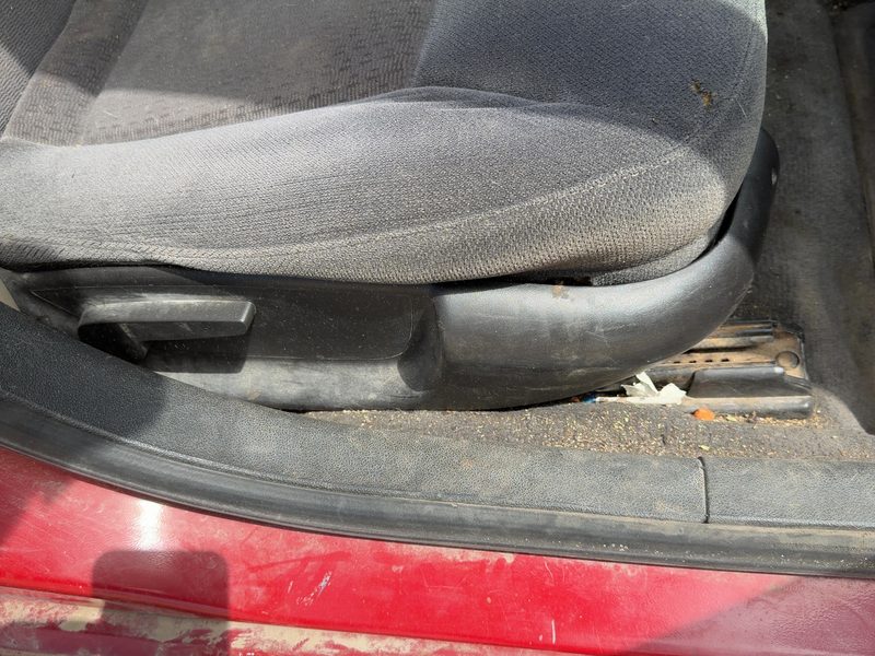 2008 Chevrolet Impala (80 & Up) Seat Track RH