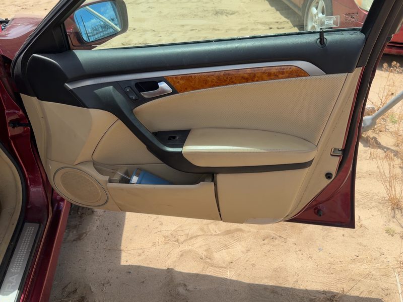 2004-2006 Acura Tl Front Door Trim Panel RH