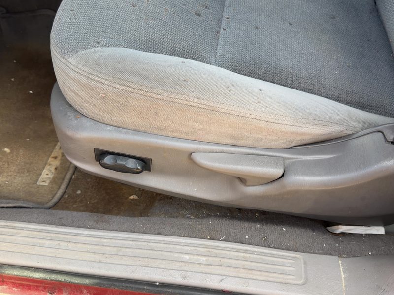 2001 Ford Taurus(see Also Taurus X) Seat Track LH