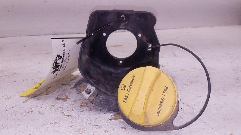 2007-2014 GMC Sierra 1500 Pickup Fuel Tank Door