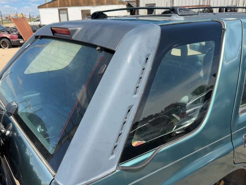 1995 Isuzu Rodeo Quarter Panel Moulding RH