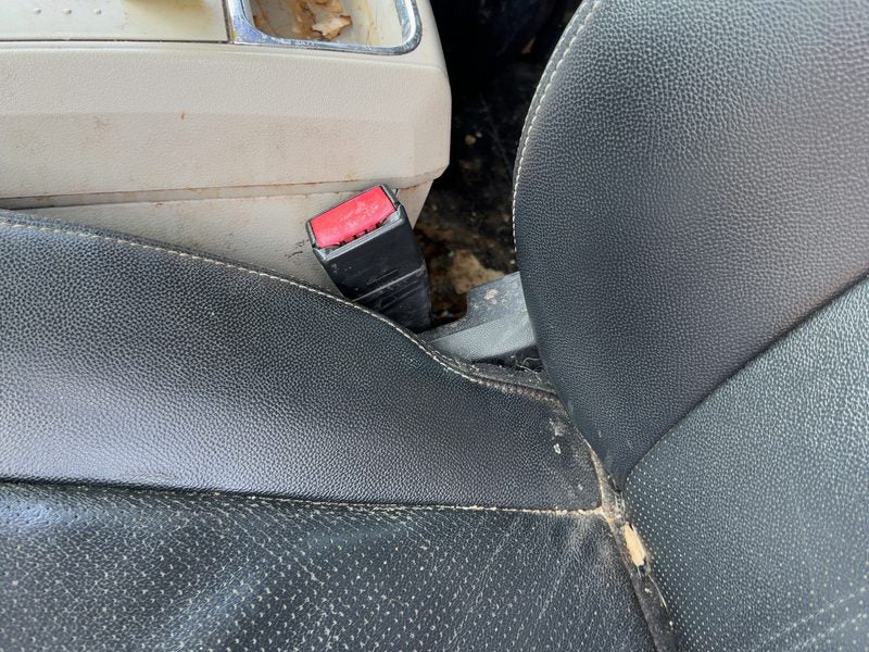 2011-2020 Chrysler Town & Country Front Seat Belt LH