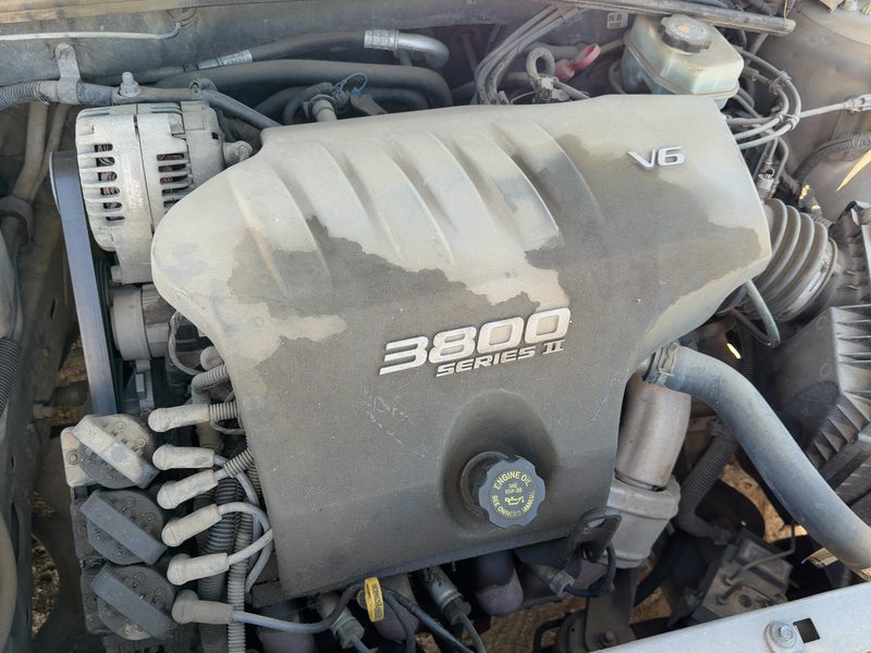 2001 Buick Lesabre (80 & Up) Engine Cover