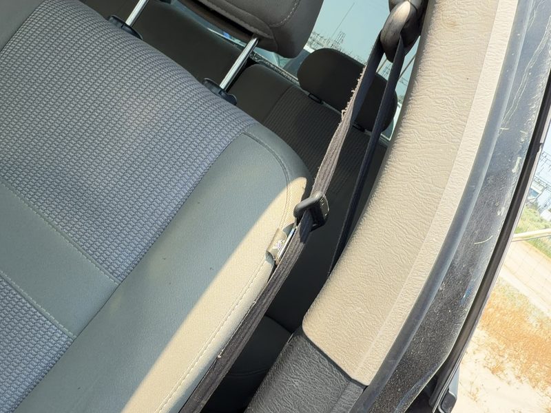 2002-2005 Dodge Ram Pickup 1500 Series Front Seat Belt LH