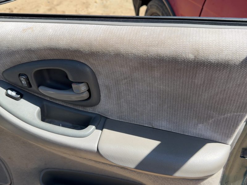 1998-1999 Lumina (also See Lumvan) Front Door Trim Panel RH