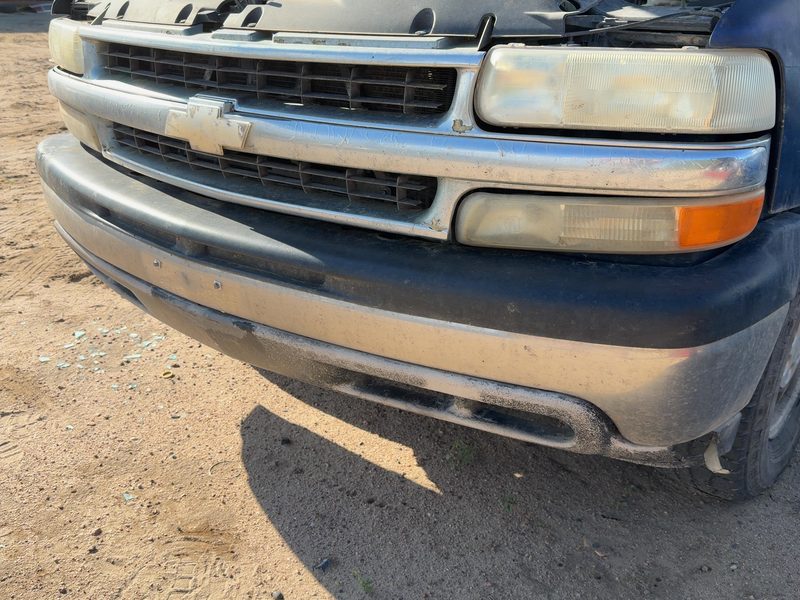 1999-2006 Chevy/gmc Suburban 1500 Series Front Bumper Assy.