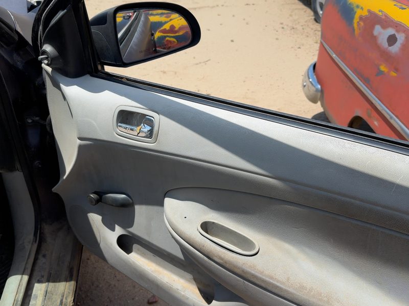 2005-2010 Chevrolet Cobalt Front Door Trim Panel RH