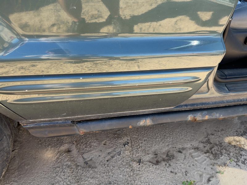 1999-2004 Jeep Grand Cherokee Rear Door Moulding RH