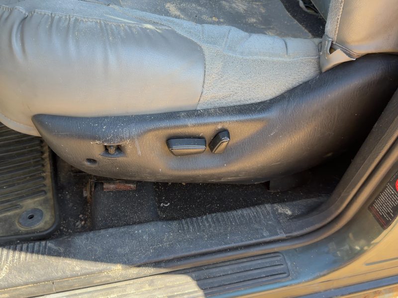 2002 Jeep Grand Cherokee Seat Track LH
