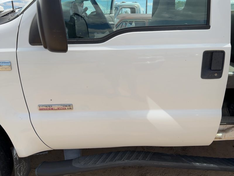 1999-2007 Ford F350 Super Duty Pickup Front Door LH