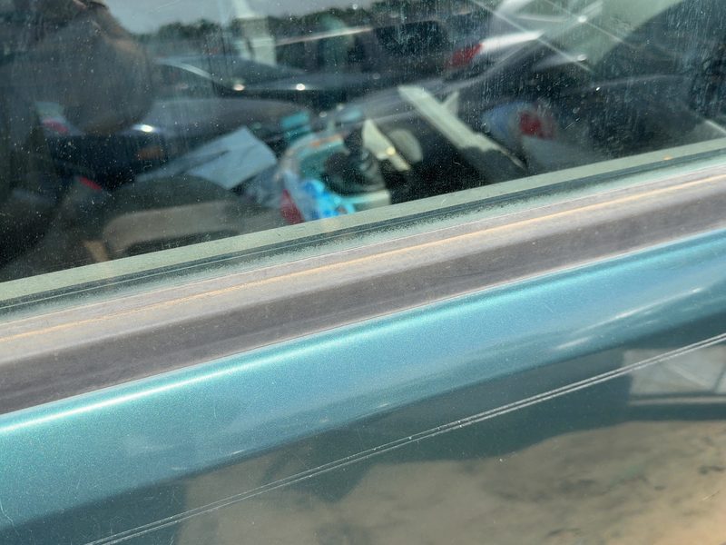 1995 Isuzu Rodeo Front Door Moulding RH