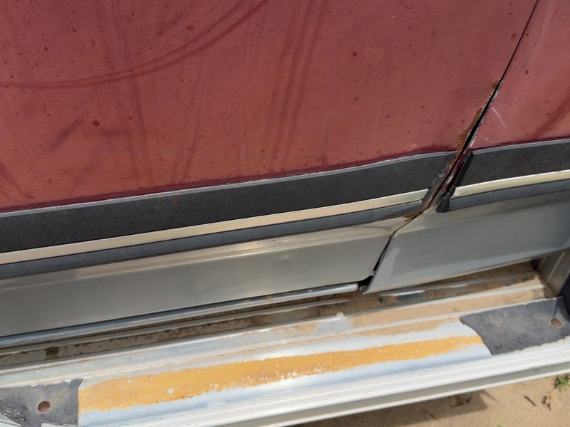 1989 Ford Pickup F150 Series Front Door Moulding RH
