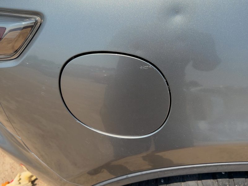 2003-2008 Infiniti FX Series Fuel Tank Door